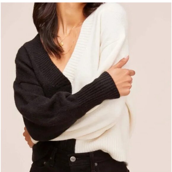 ASTR Tandem Two Tone Color Block Sweater - Large - Picture 4 of 13